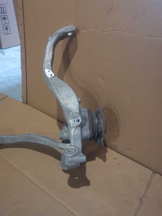 Шенкел преден Mercedes E Class W213