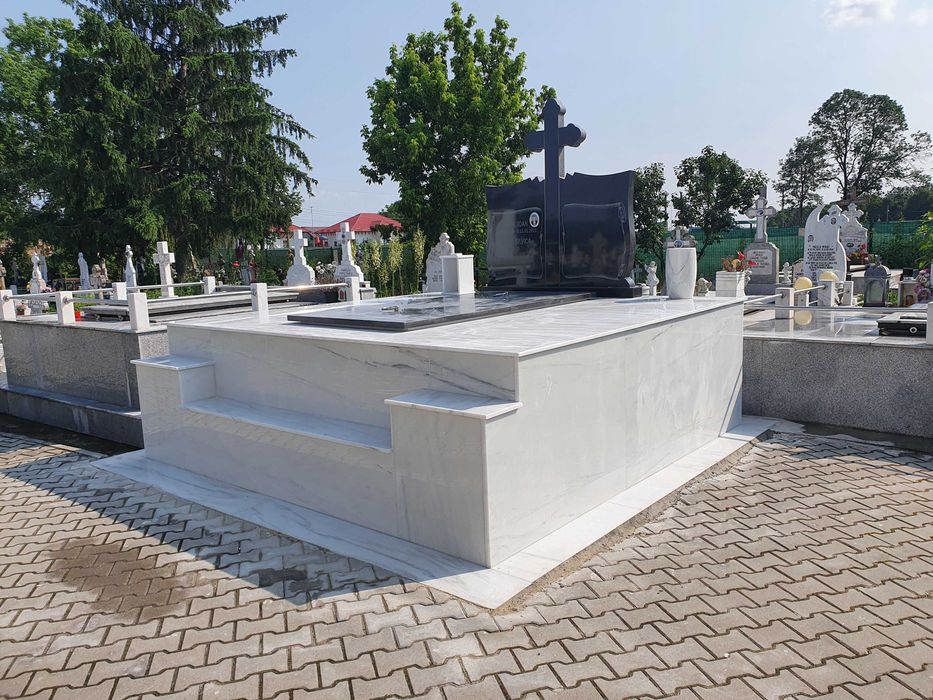 Cruci si morminte marmura si granit