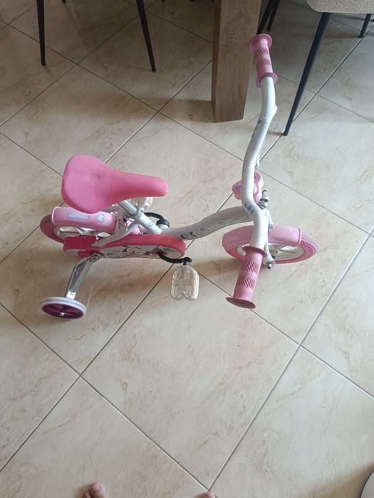 Bicicleta fetițe 3-5 ani mărimea 10 cu roti ajutatoare