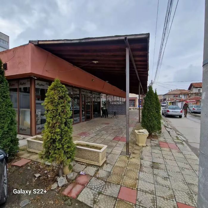 Продава се Магазин в Пазарджик, Окръжна болница - 200 кв.м за 900 €/кв.м - Снимка #1