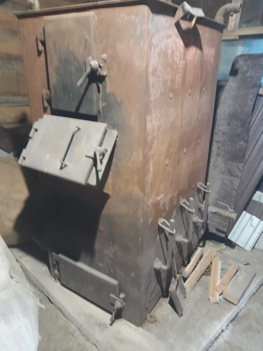 Продам котел отопления