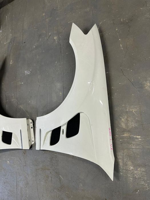 Крылья Mercedes benz w221