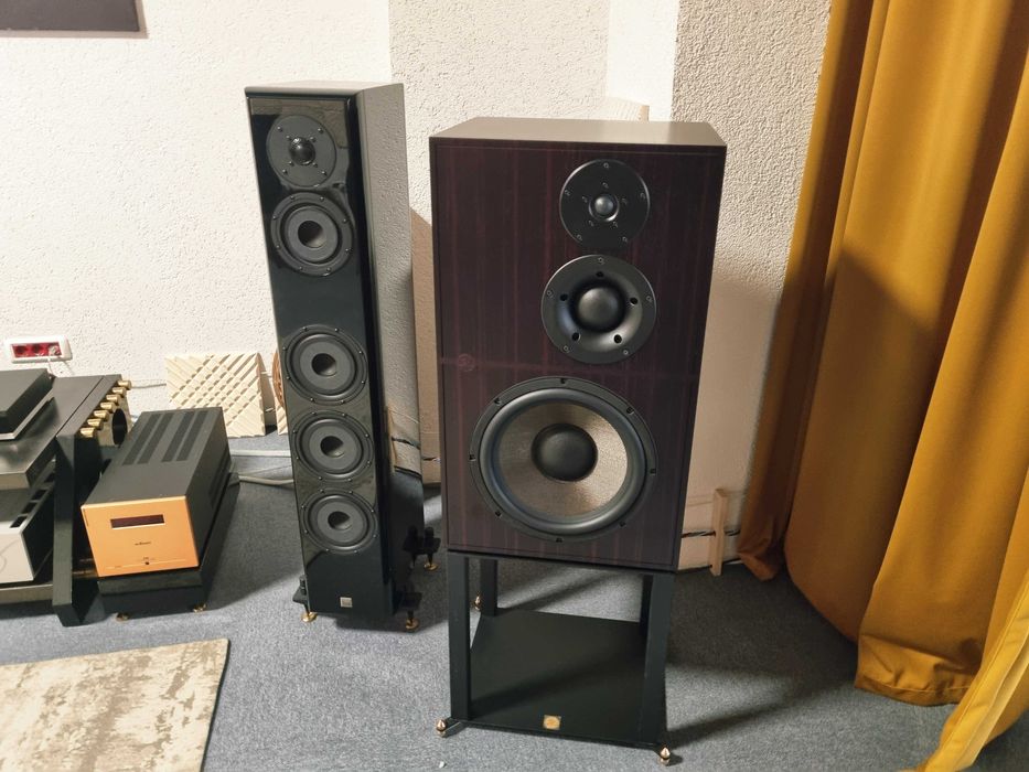 Boxe Revival Audio Atalante 5 cu Standurile Originale