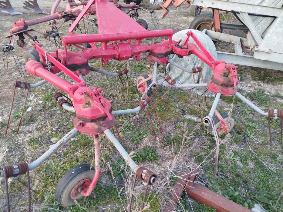 Продавам селскостопански инвентар