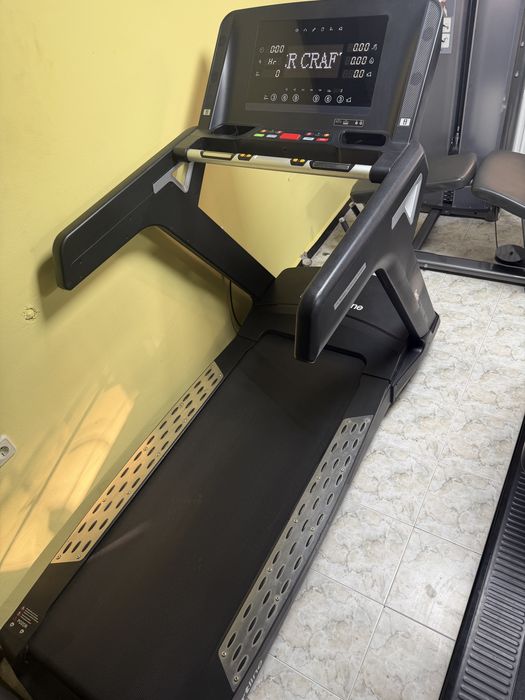 Продават се  машина за гръб и кростренажор- комбиниран