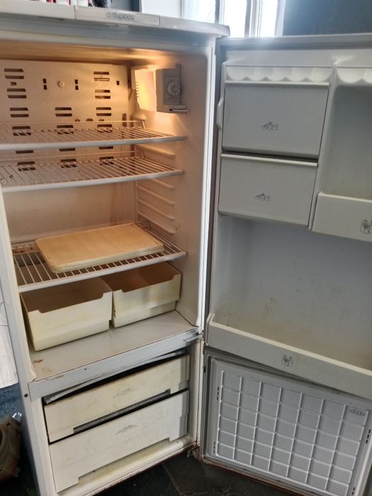 Продам холодильник бирюса