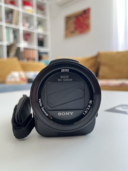 Sony Handycam 4K FDR-AX33 (nefolosită, stare excelentă)
