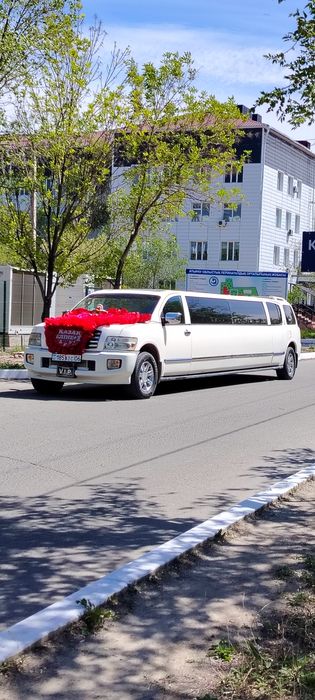 Продам лимузин Инфинити QX56