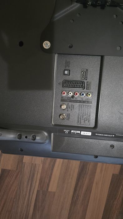 Vand tv LG 81 cm defect
