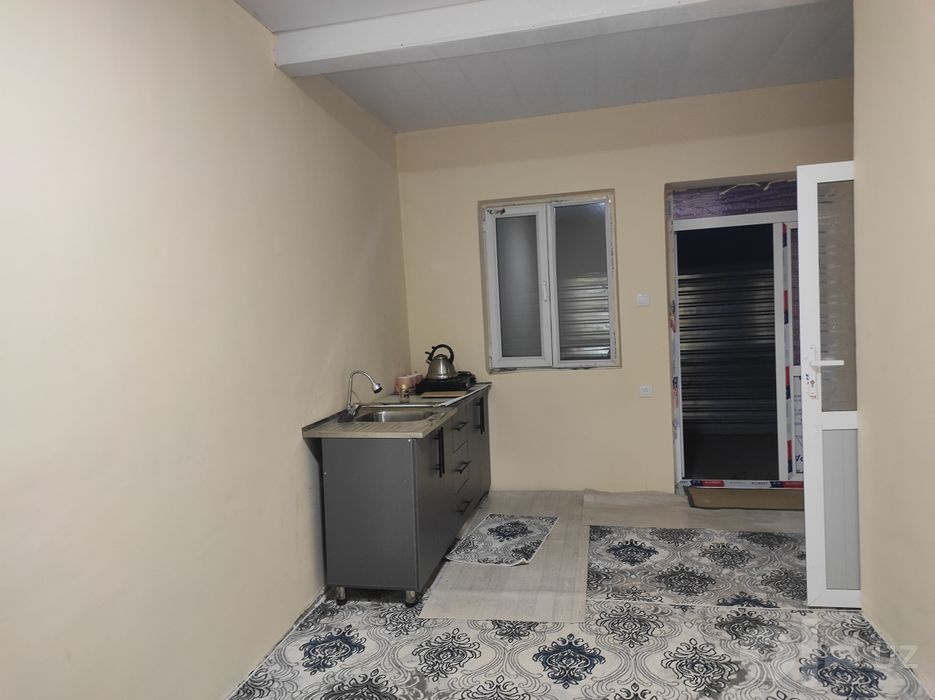 Зангиотада 2 хонали уй ижарага берилади. 250 у.е.
