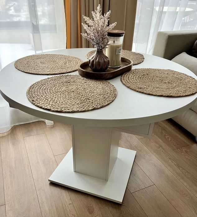 Разтегателна трапезна маса