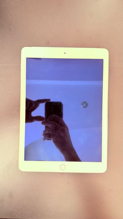 Продам Ipad Air 2