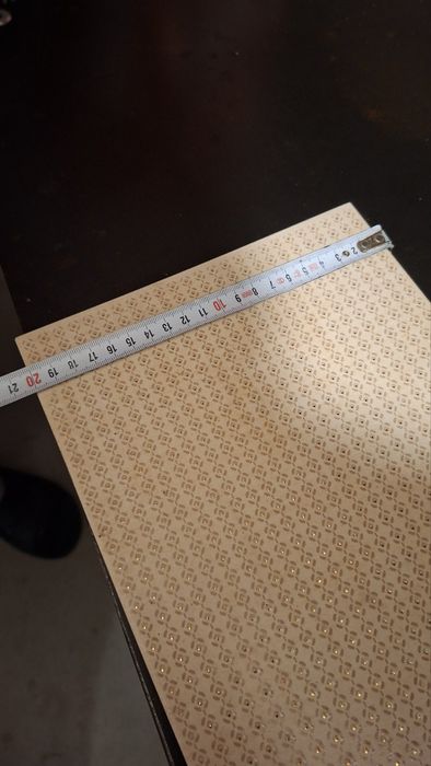 Продавам  италиански декоративни фаянсови плочки 40/20