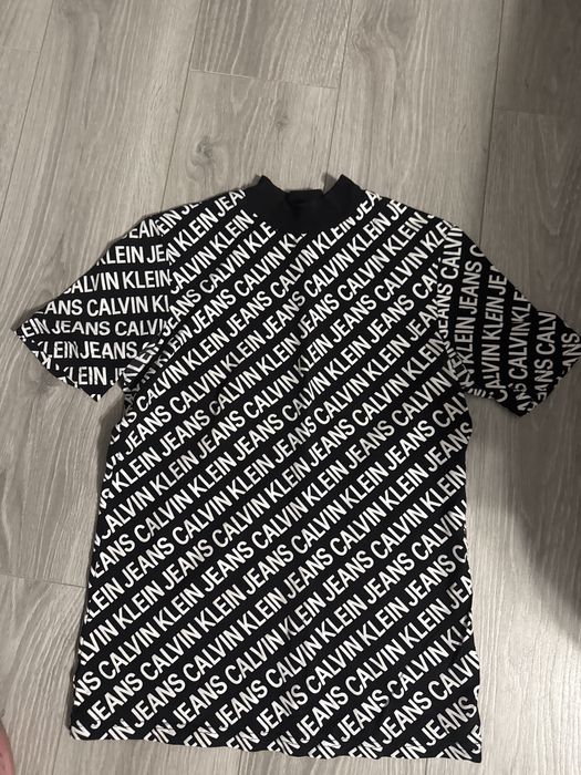 Tricou dama CK  pe gat