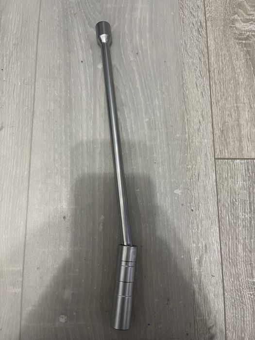 Вложка с чупещо удължено рамо за автомобилни свещи