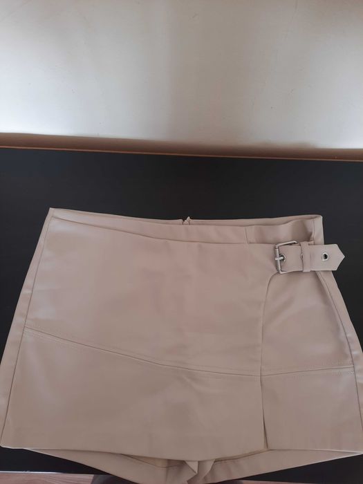 Пола панталон Bershka