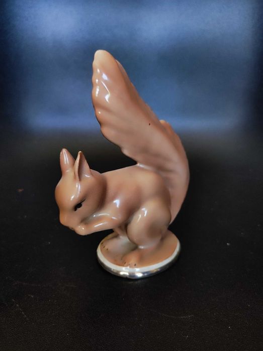 Порцеланови фигурки на животни