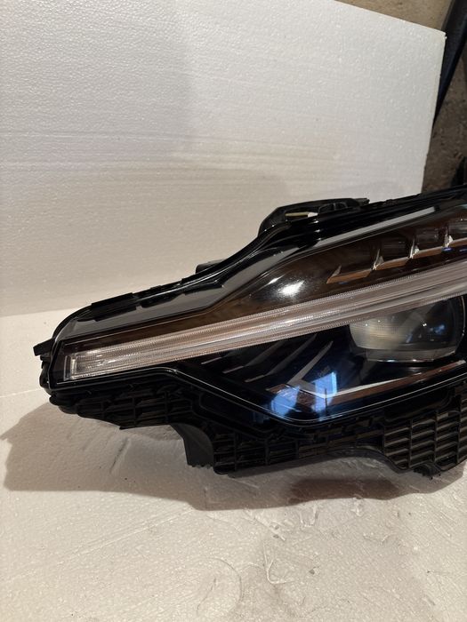 Фар Volvo Polestar