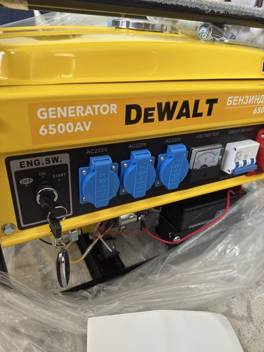 Генератор DeWALT
