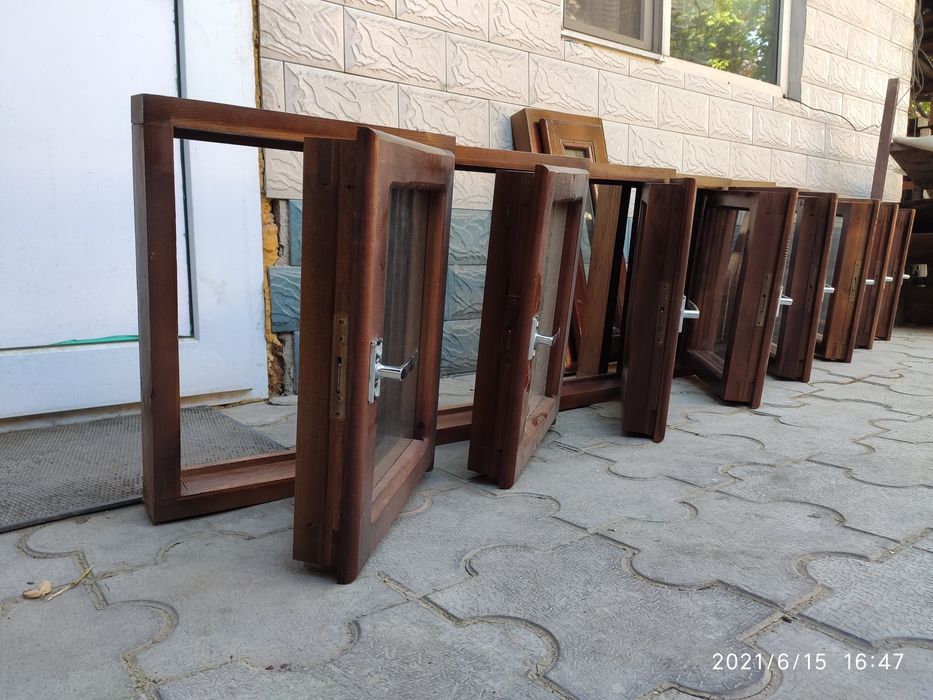 Окна, форточки деревянные