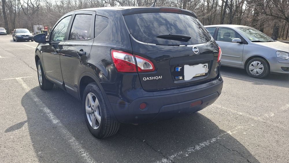 Nissan Qashqai J10