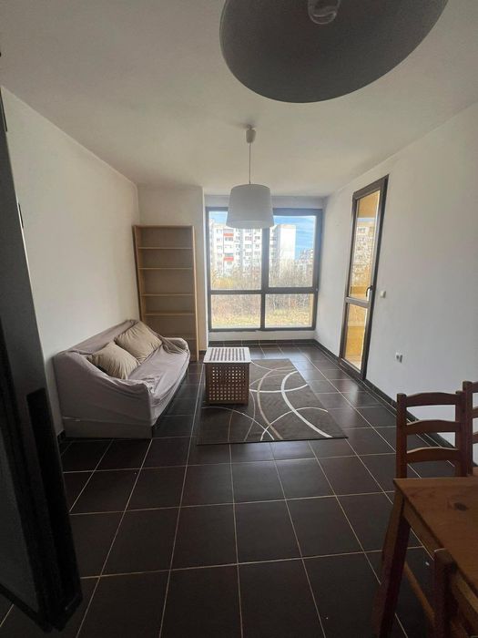 Тристаен апартамент в ж.к. Овча купел .