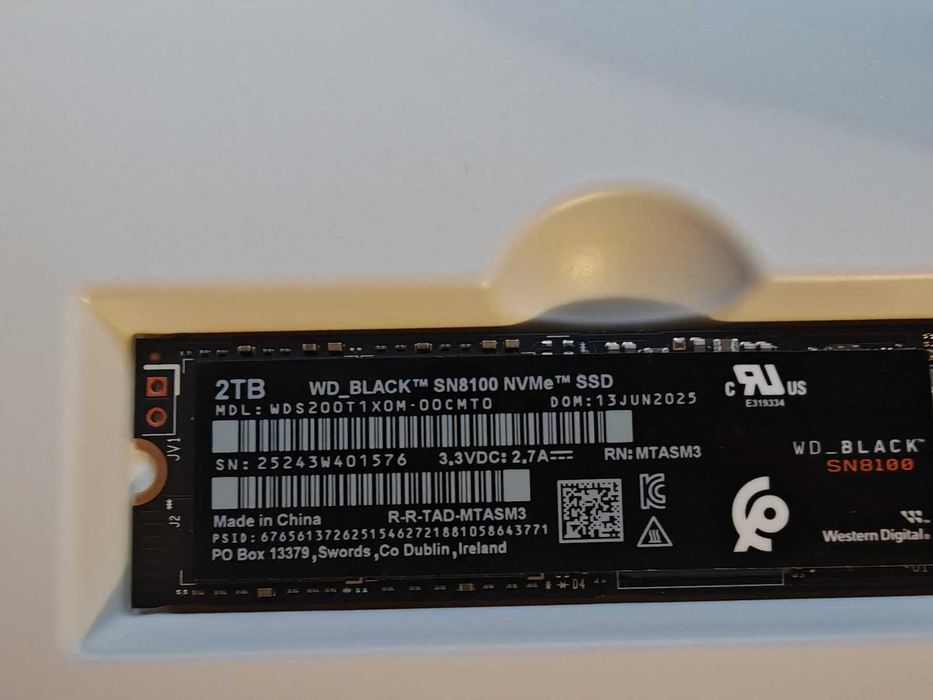 WD_BLACK™ SN8100 NVMe™ SSD PCIe® Gen 5.0 M.2 2280 NVMe™ SSD