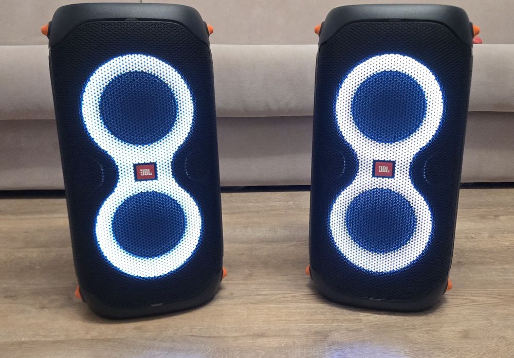 2 boxe JBL PartyBox 110