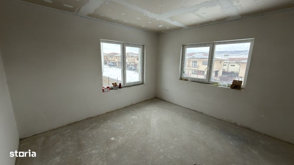 Duplex De 4 Camere, 97mp, Zona Teilor