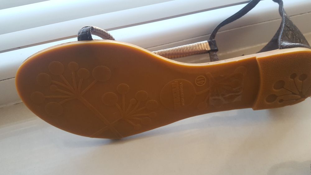 Дамски сандали