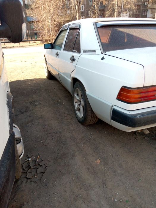 Мерседес Бенс 190Е, 1991 года