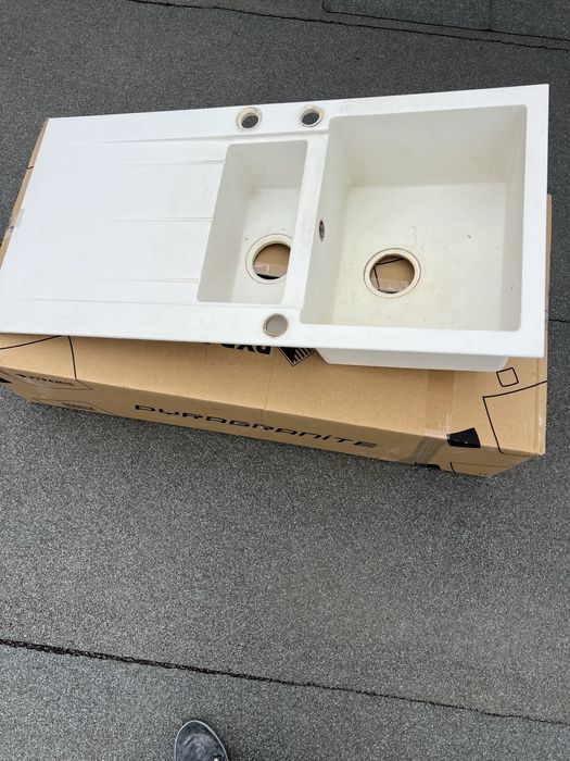 Продавам гранитна мивка PYRAMIS