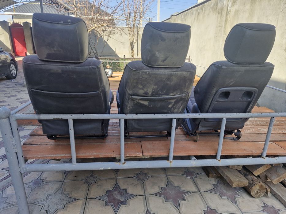 Сиденья от тойота превия