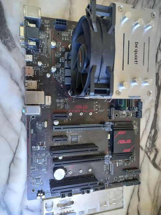 Дънна платка  ASUS PRIME B250-PLUS+ Intel® Core i7-7700+8gb lga 1151