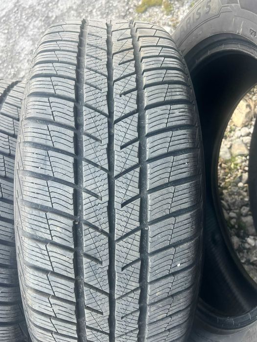 Зимни гуми Барум 235/55/18 дот 3823 почти нови