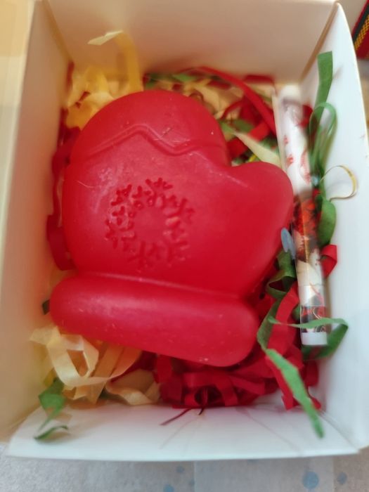 Коледни медени сапуни