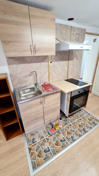 Дава се под наем Етаж от къща в Стара Загора, Аязмото - 70 кв.м за 306 € - Снимка #2