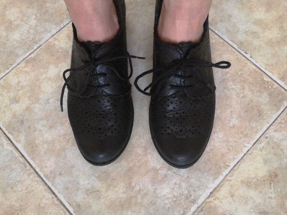 Обувки естествена кожа 36 номер