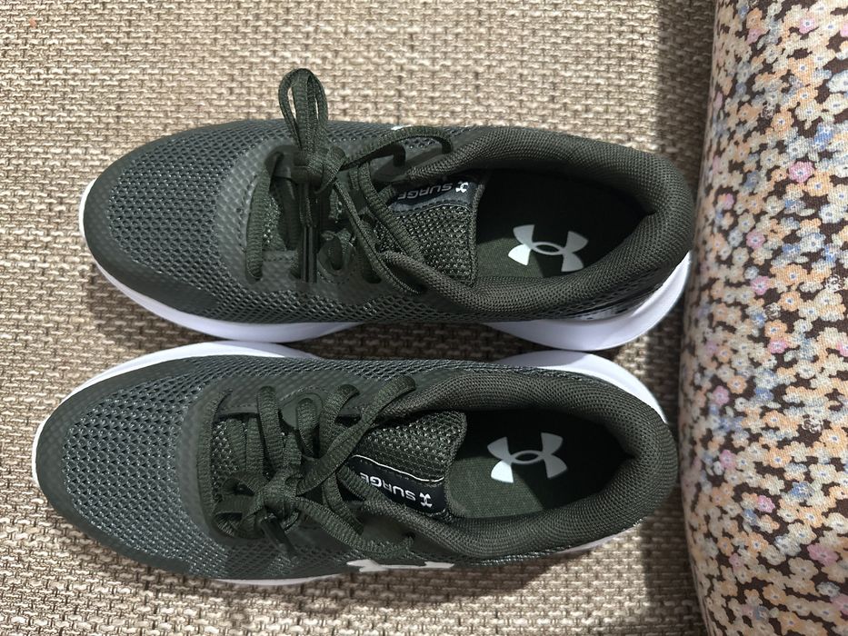 Adidasi noi fara eticheta,marimea 36,5