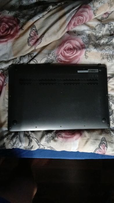 Ceas laptop mp4 player