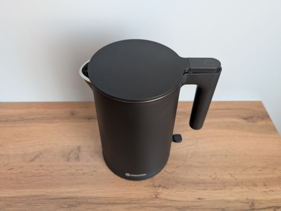 Электрический чайник 1.7л Evolution KP17221