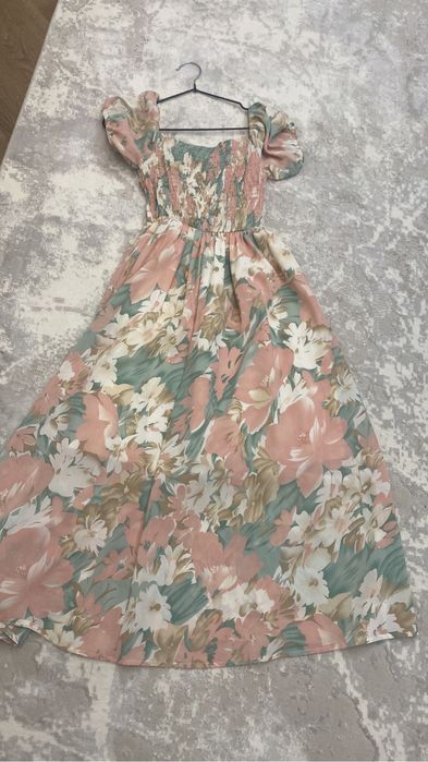 Вечерние легкие платья