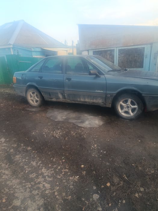 Продам  требует ремонта