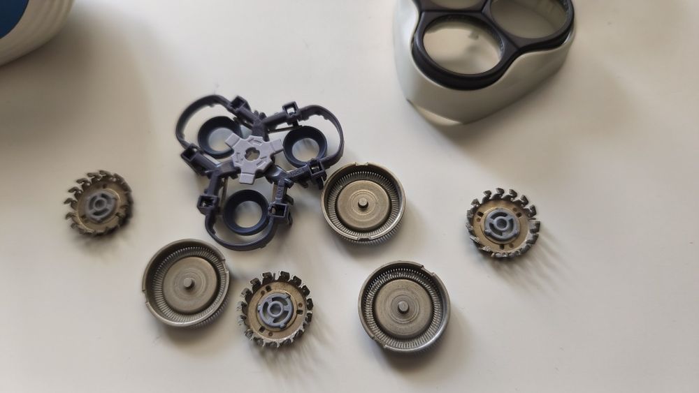 Продавам машинка за бръснене Филипс/Philips