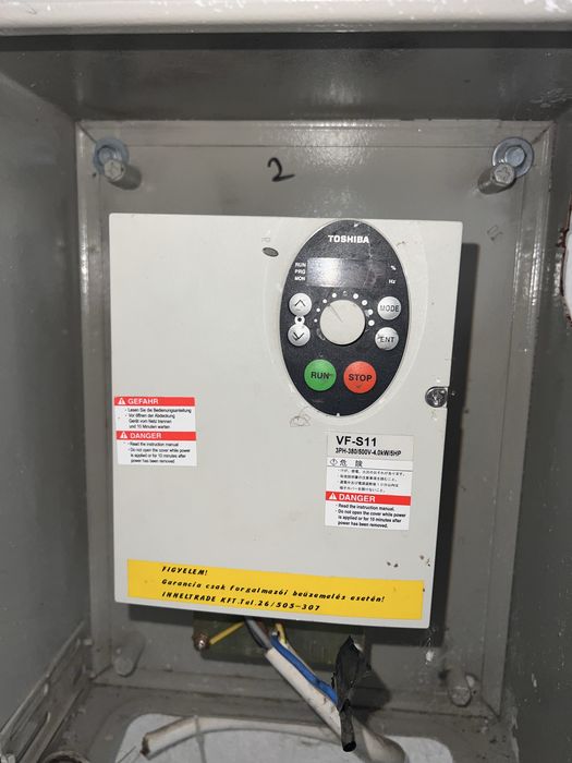 Invertor de frecvență Toshiba 4 kW / 5 CP – VFS11