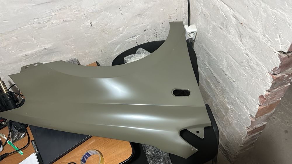 Крыло на поло правое крыло Volkswagen polo sedan