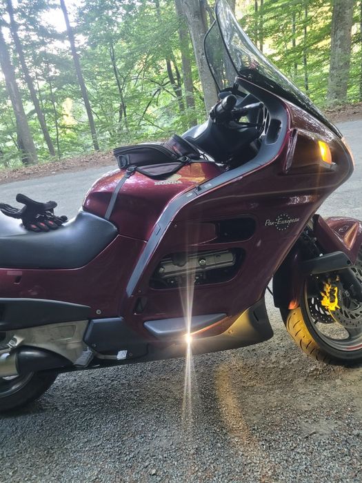 Vind   honda  paneuropean st1100 abs ,stare foarte
