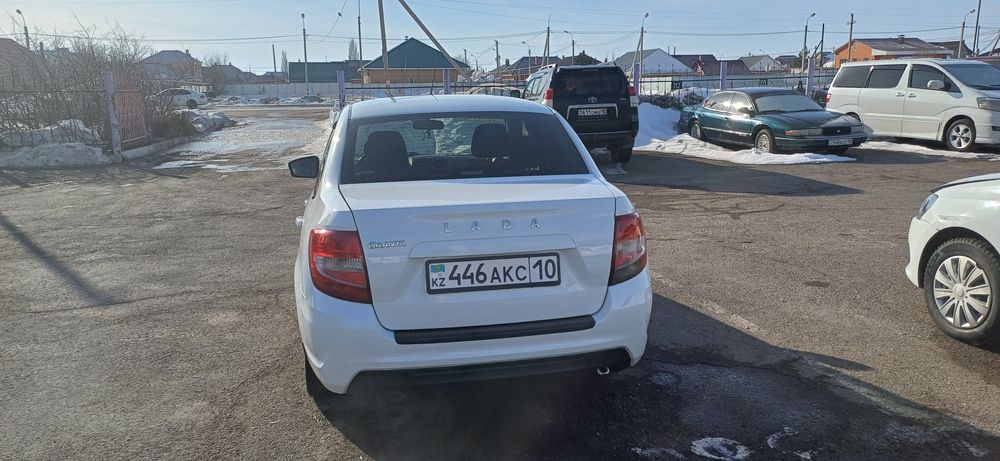 Лада Гранта FL 2019