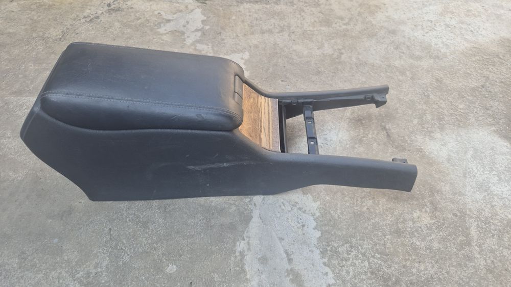 Подлокотник Мерс 210