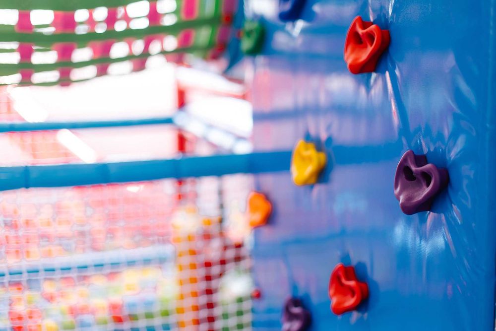 Loc de joaca modular Spatiu de joaca labirint